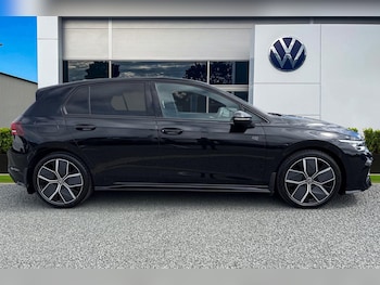 Used Volkswagen Golf 2024 for sale - 78962442: Photo