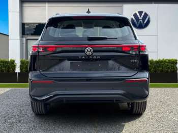 Used Volkswagen Touran 2025 for sale - 73922055: Photo