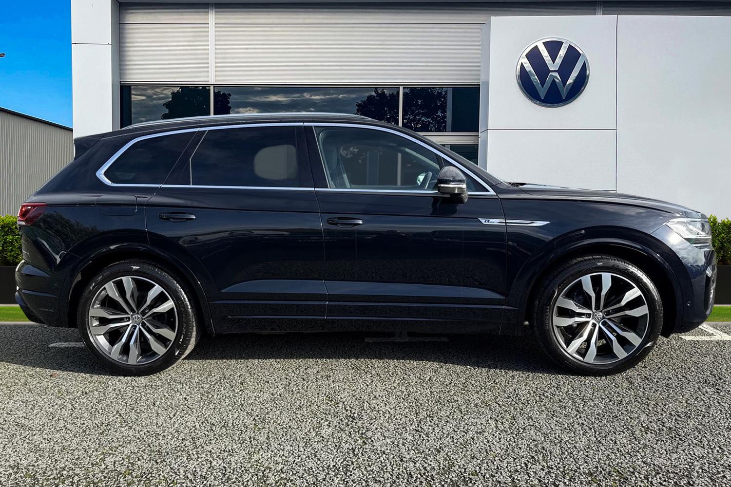 Used Volkswagen Touareg 2019 for sale - 76535244: Photo 3
