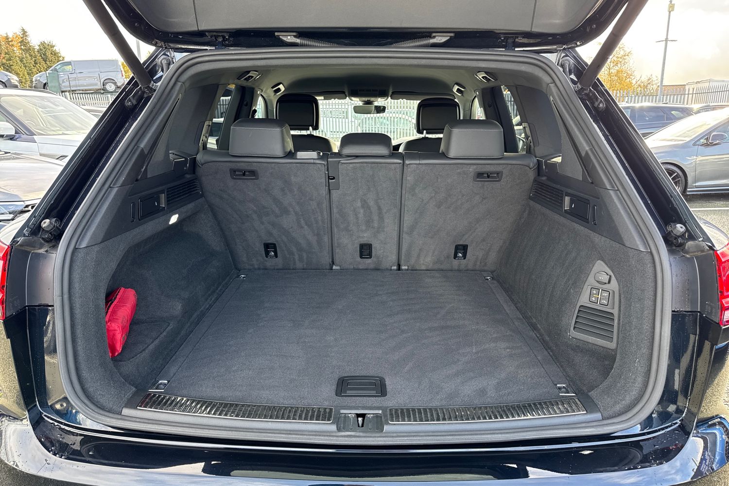 Used Volkswagen Touareg 2019 for sale - 76535244: Photo 6