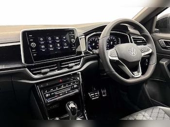 Used Volkswagen T-Roc 2025 for sale - 76207048: Photo 2