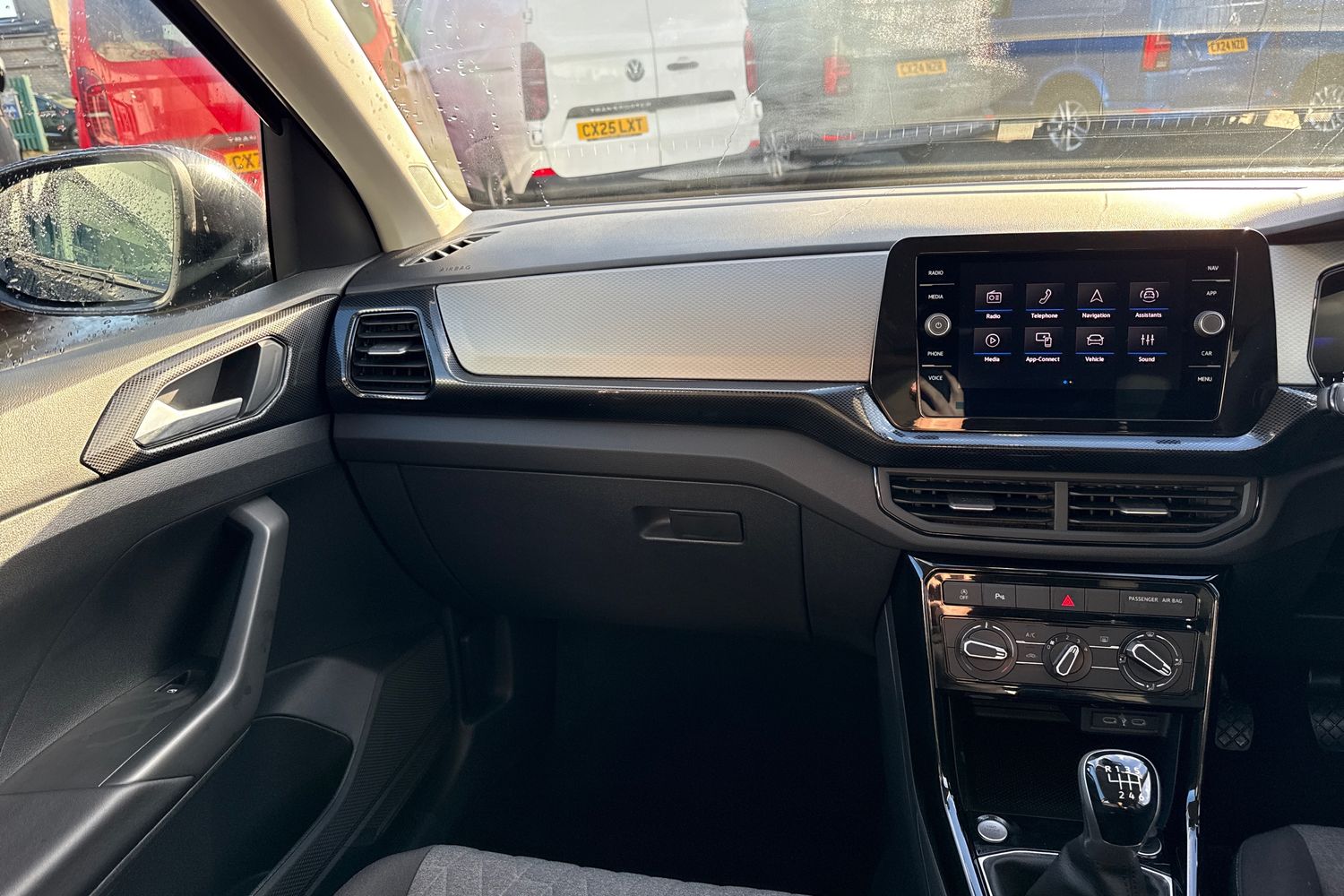 Used Volkswagen T-Cross 2024 for sale - 76902537: Photo 20