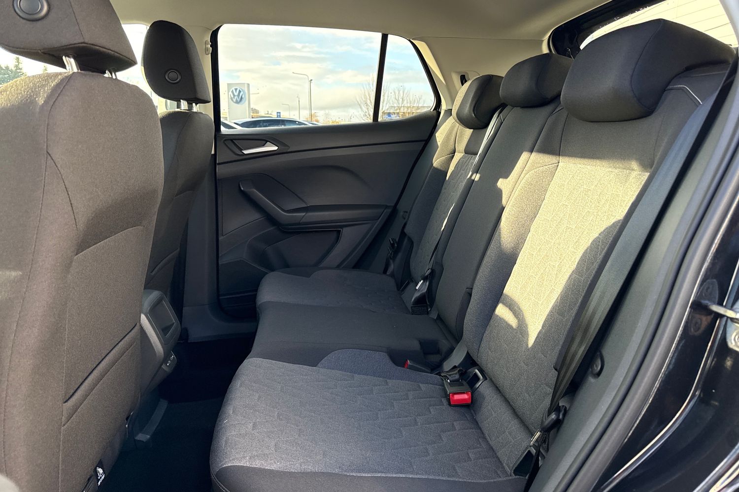 Used Volkswagen T-Cross 2024 for sale - 76902537: Photo 32