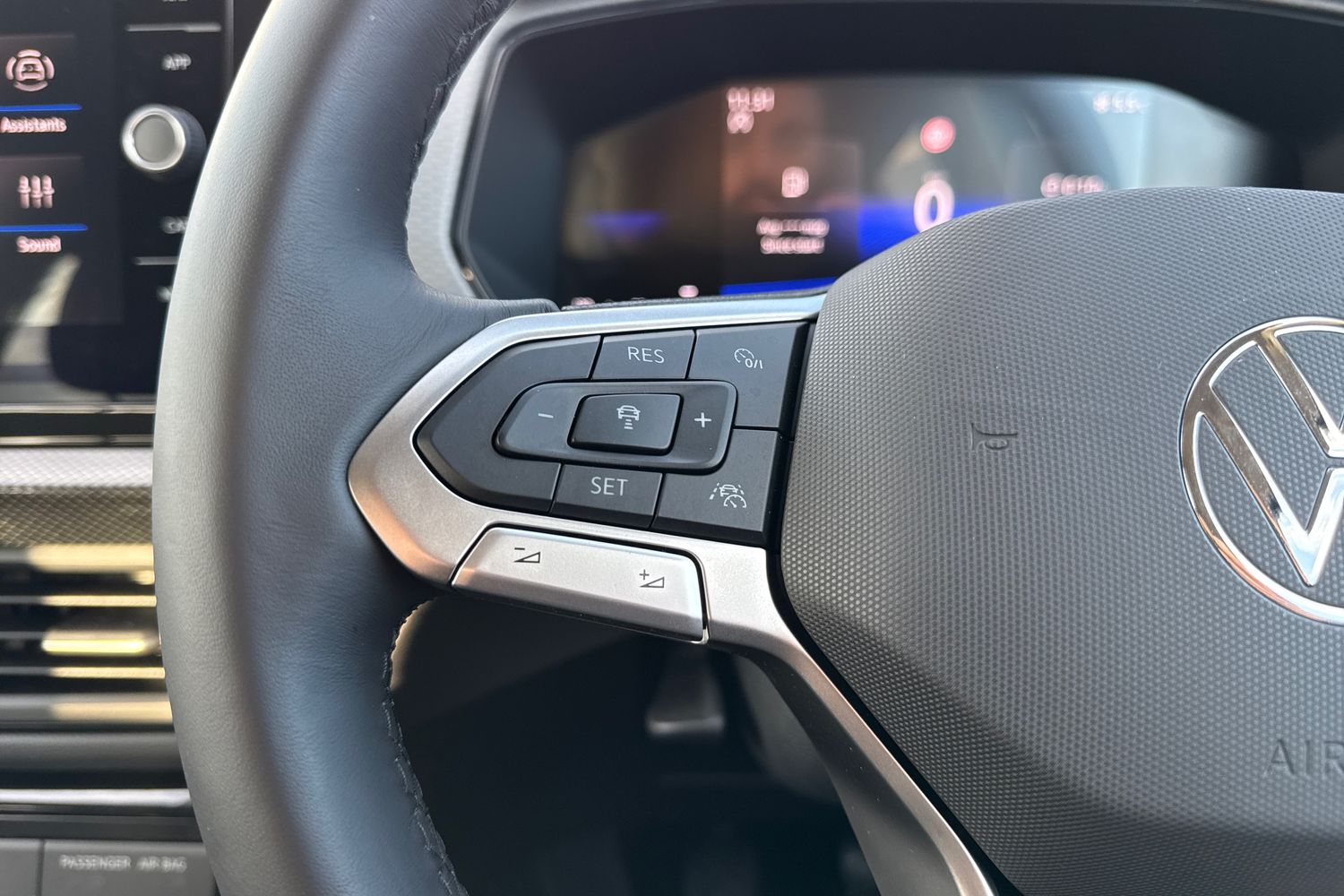 Used Volkswagen T-Cross 2024 for sale - 76902537: Photo 41