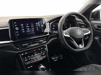 Used Volkswagen T-Roc 2025 for sale - 77152644: Photo