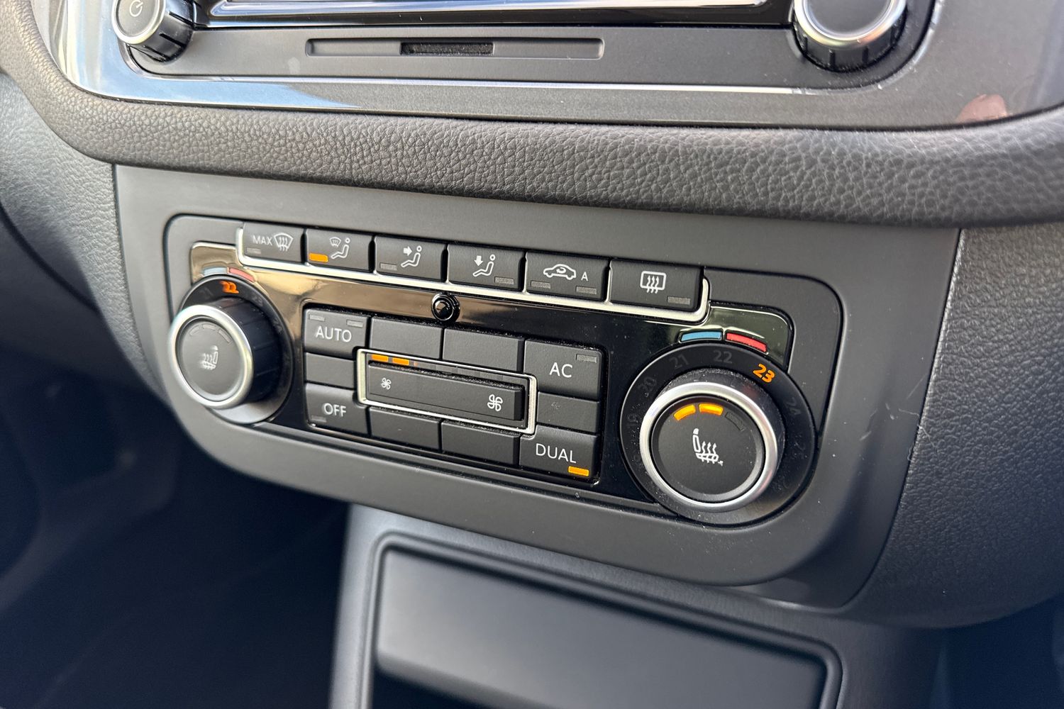 Used Volkswagen Tiguan 2012 for sale - 76624983: Photo 22