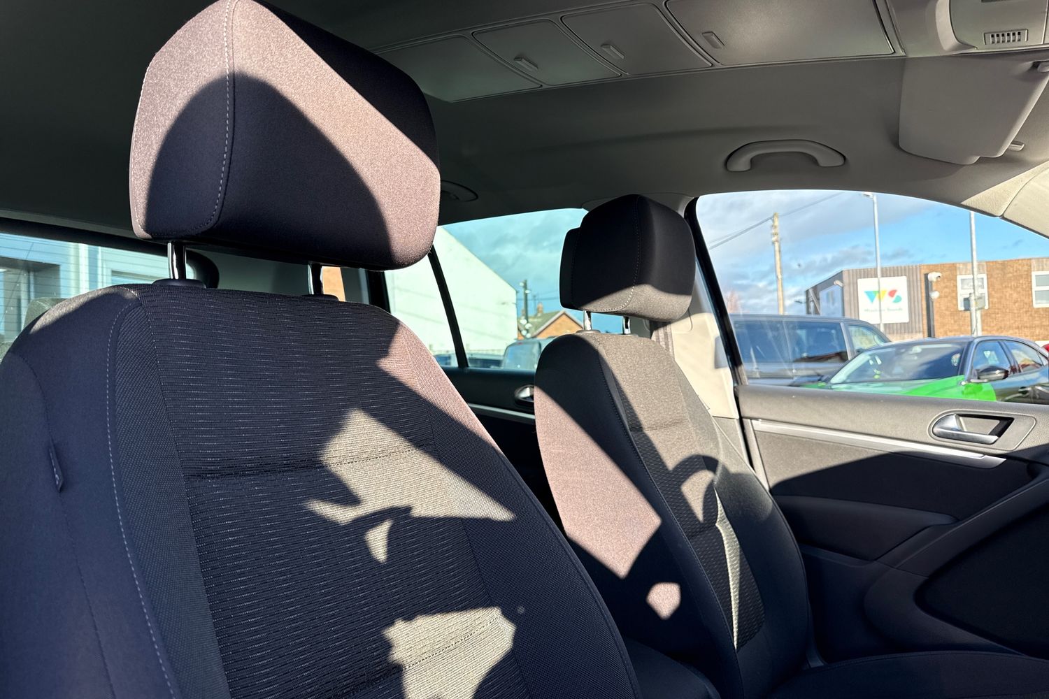 Used Volkswagen Tiguan 2012 for sale - 76624983: Photo 24