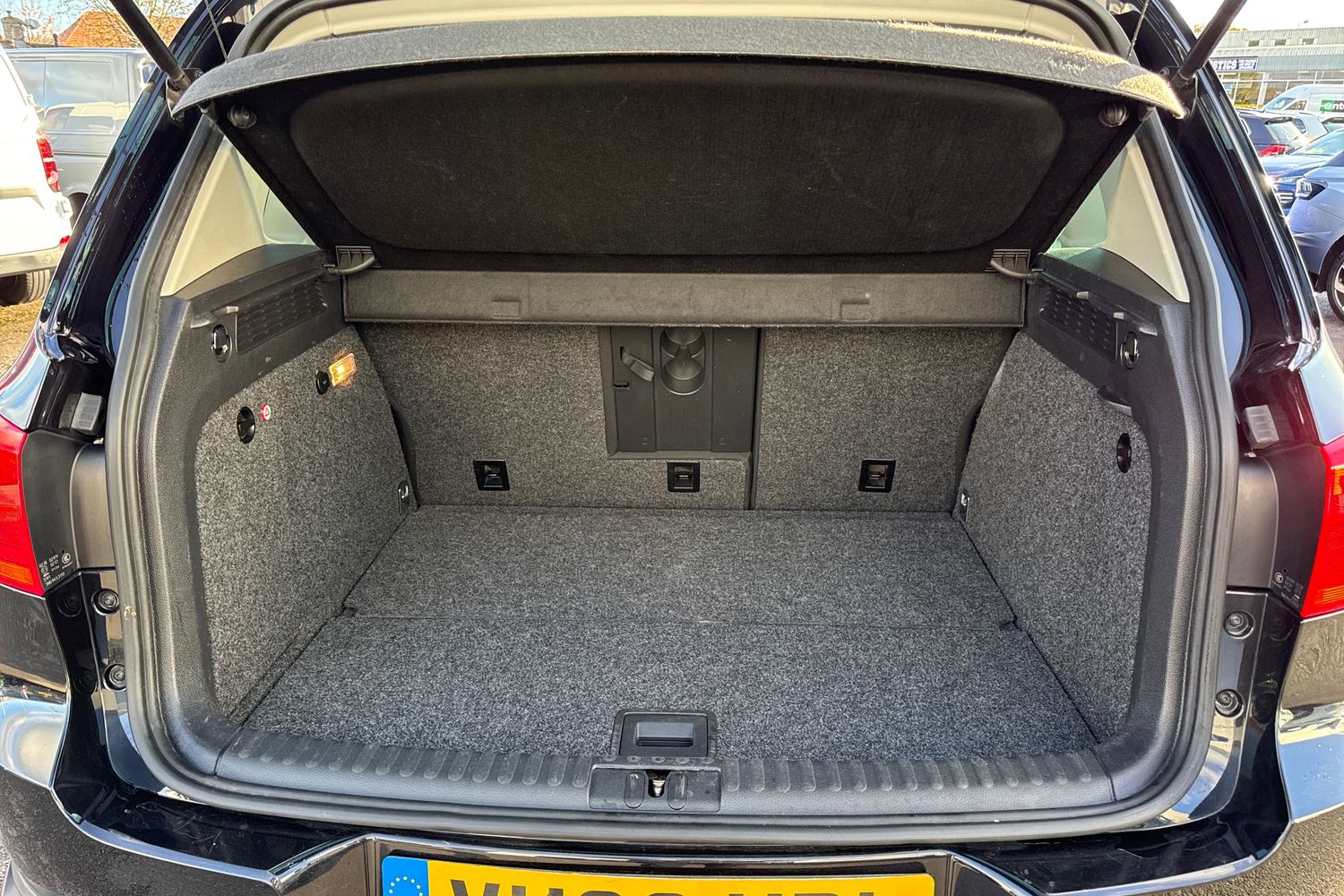 Used Volkswagen Tiguan 2012 for sale - 76624983: Photo 7