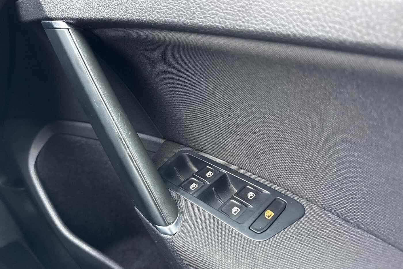 Used Volkswagen Golf 2016 for sale - 76665180: Photo 18