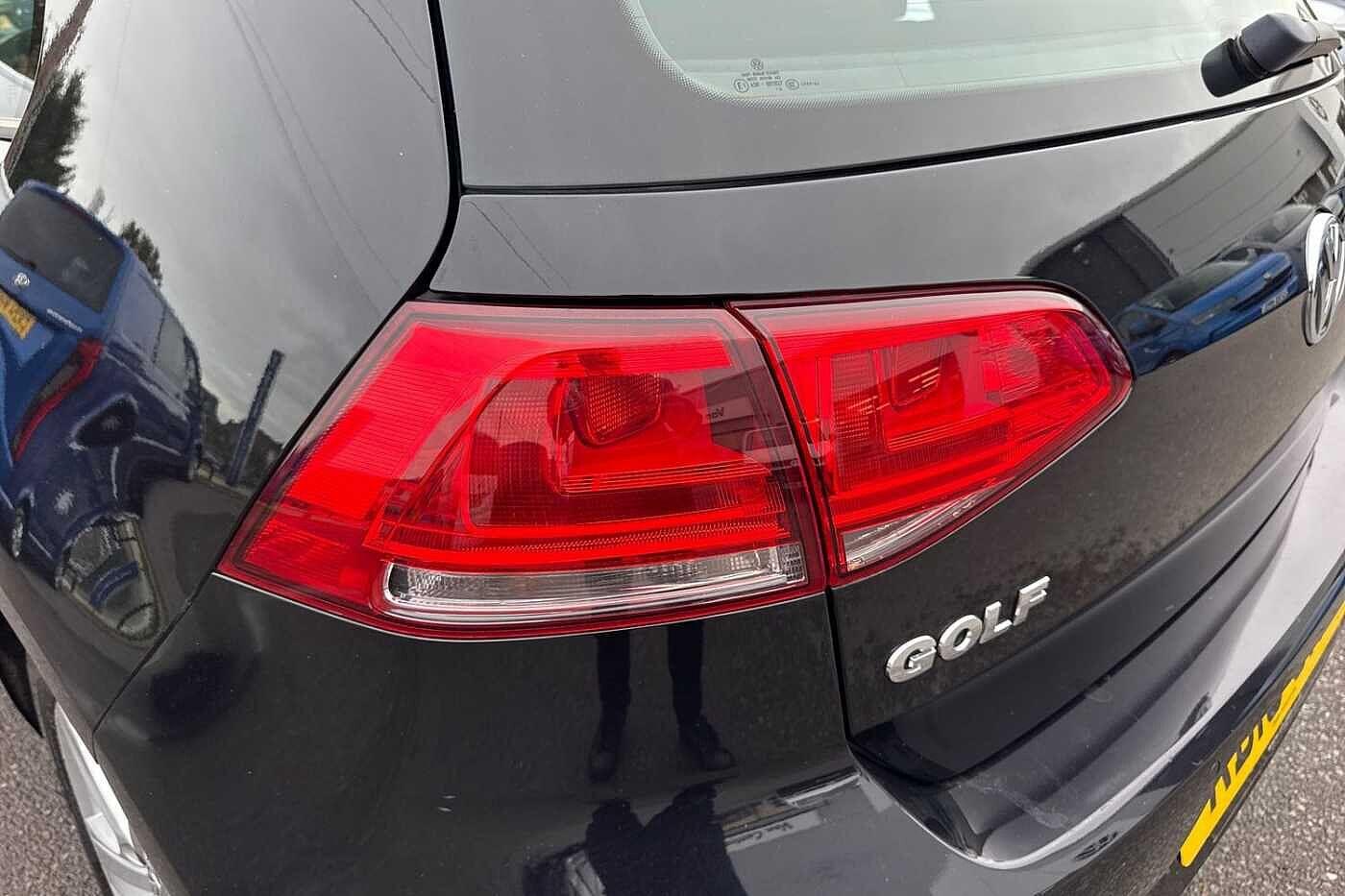 Used Volkswagen Golf 2016 for sale - 76665180: Photo 25