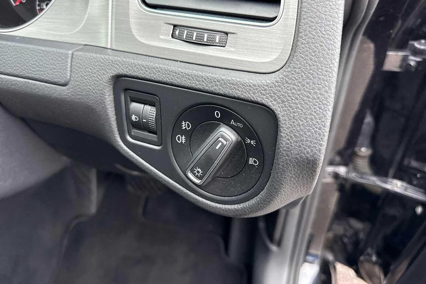 Used Volkswagen Golf 2016 for sale - 76665180: Photo 36