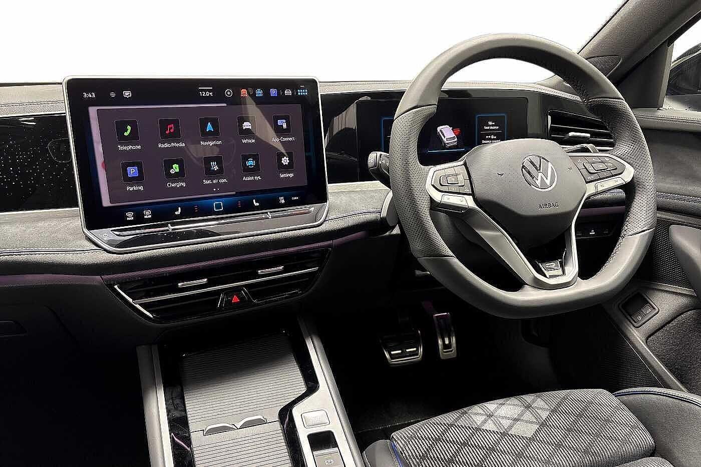 Used Volkswagen Passat 2025 for sale - 76519999: Photo 2