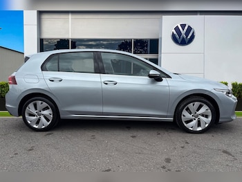 Used Volkswagen Golf 2025 for sale - 79537464: Photo