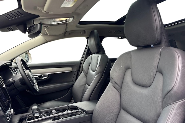 Used Volvo V90 Cross Country 2023 for sale - 76224604: Photo 16