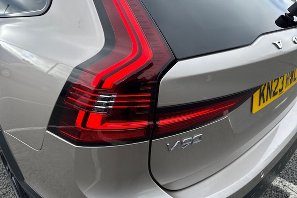 Used Volvo V90 Cross Country 2023 for sale - 76224604: Photo 25