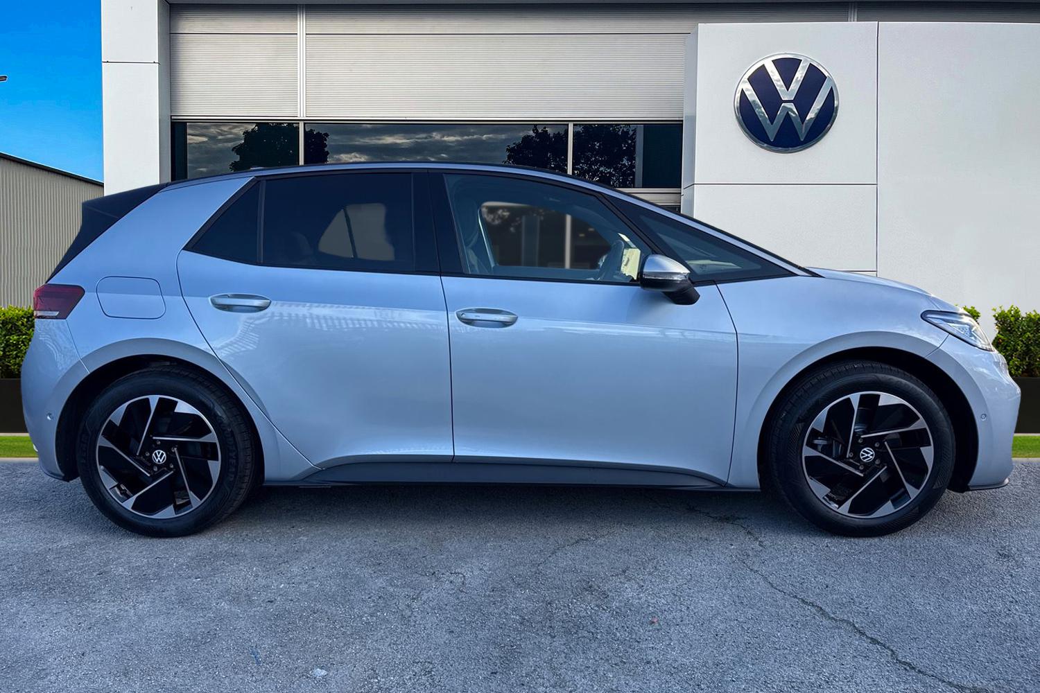 Used Volkswagen ID.3 2025 for sale - 76617112: Photo 3