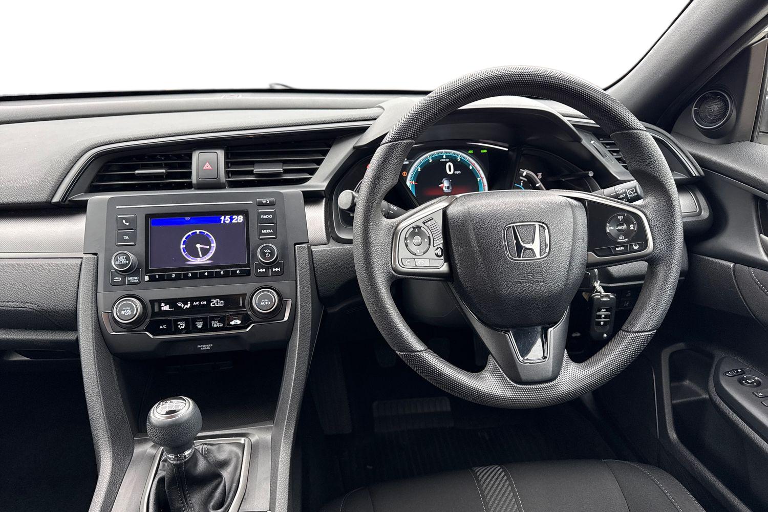 Used Honda Civic 2018 for sale - 77914263: Photo 18