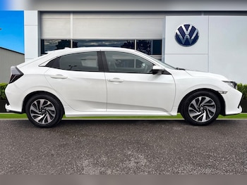 Used Honda Civic 2018 for sale - 77914263: Photo