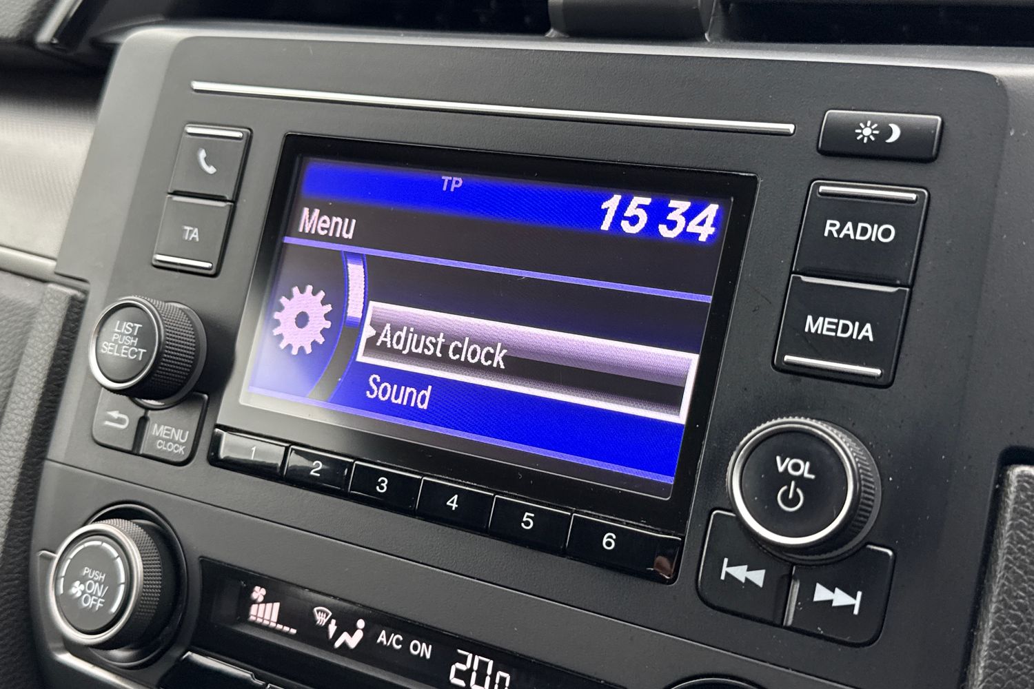 Used Honda Civic 2018 for sale - 77914263: Photo 46