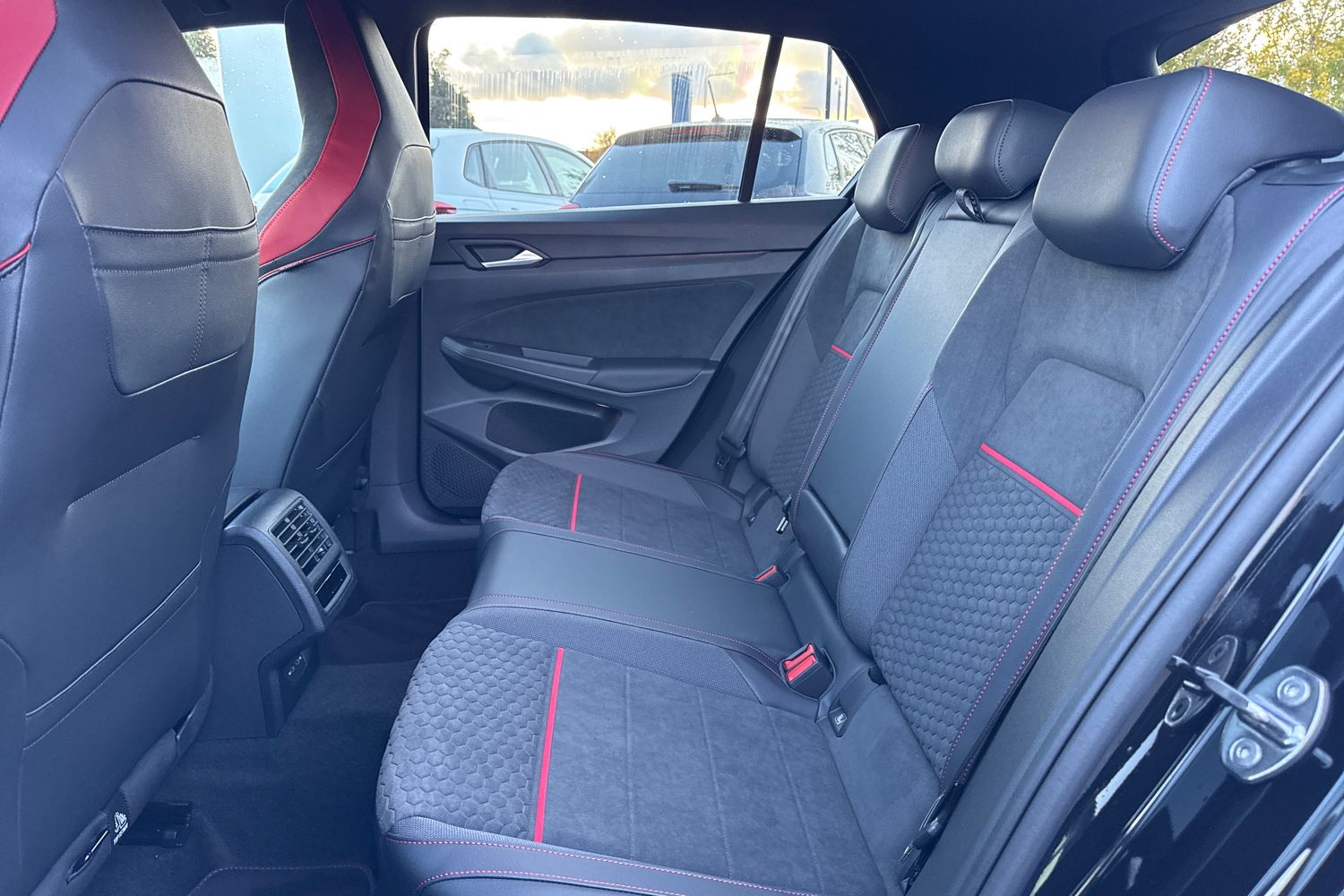 Used Volkswagen Golf 2025 for sale - 78029295: Photo 32