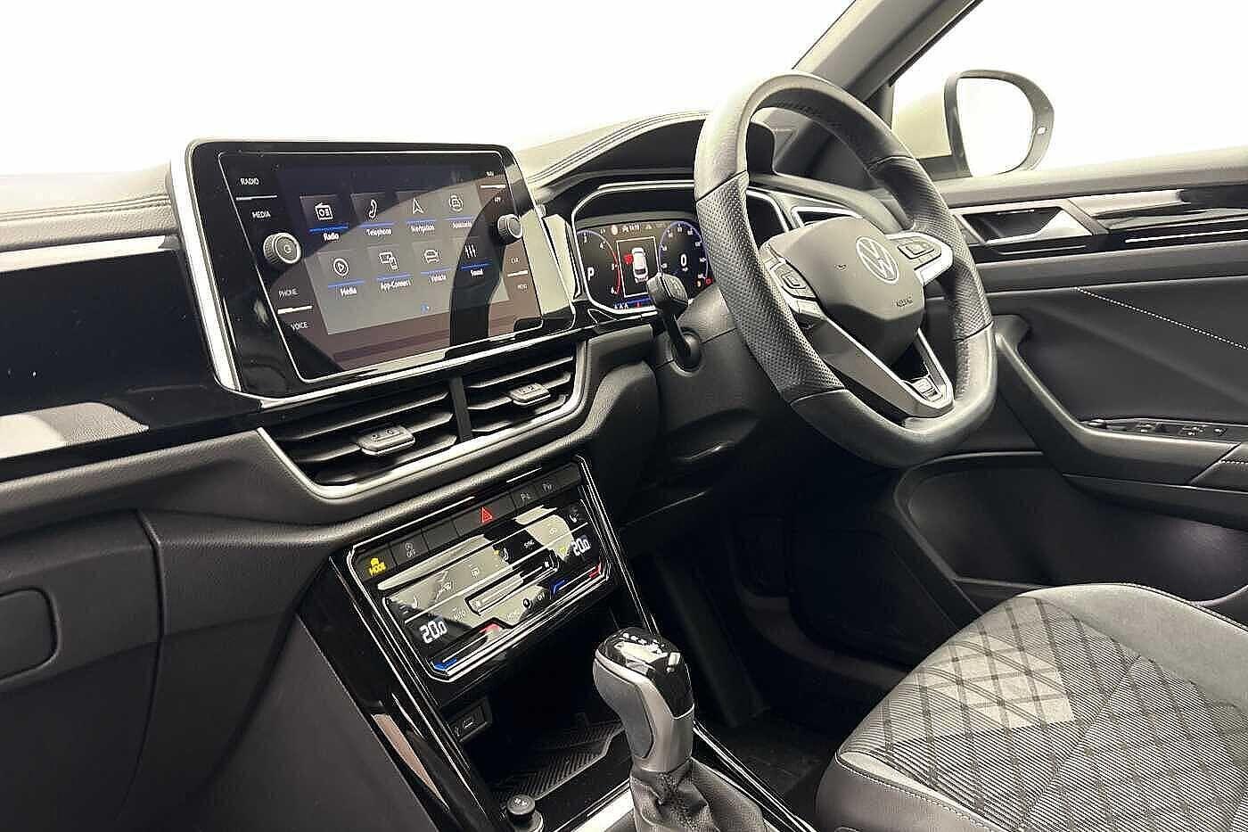 Used Volkswagen T-Roc 2025 for sale - 77791877: Photo 2