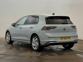 Used Volkswagen Golf 2025 for sale - 76250607: Photo 3