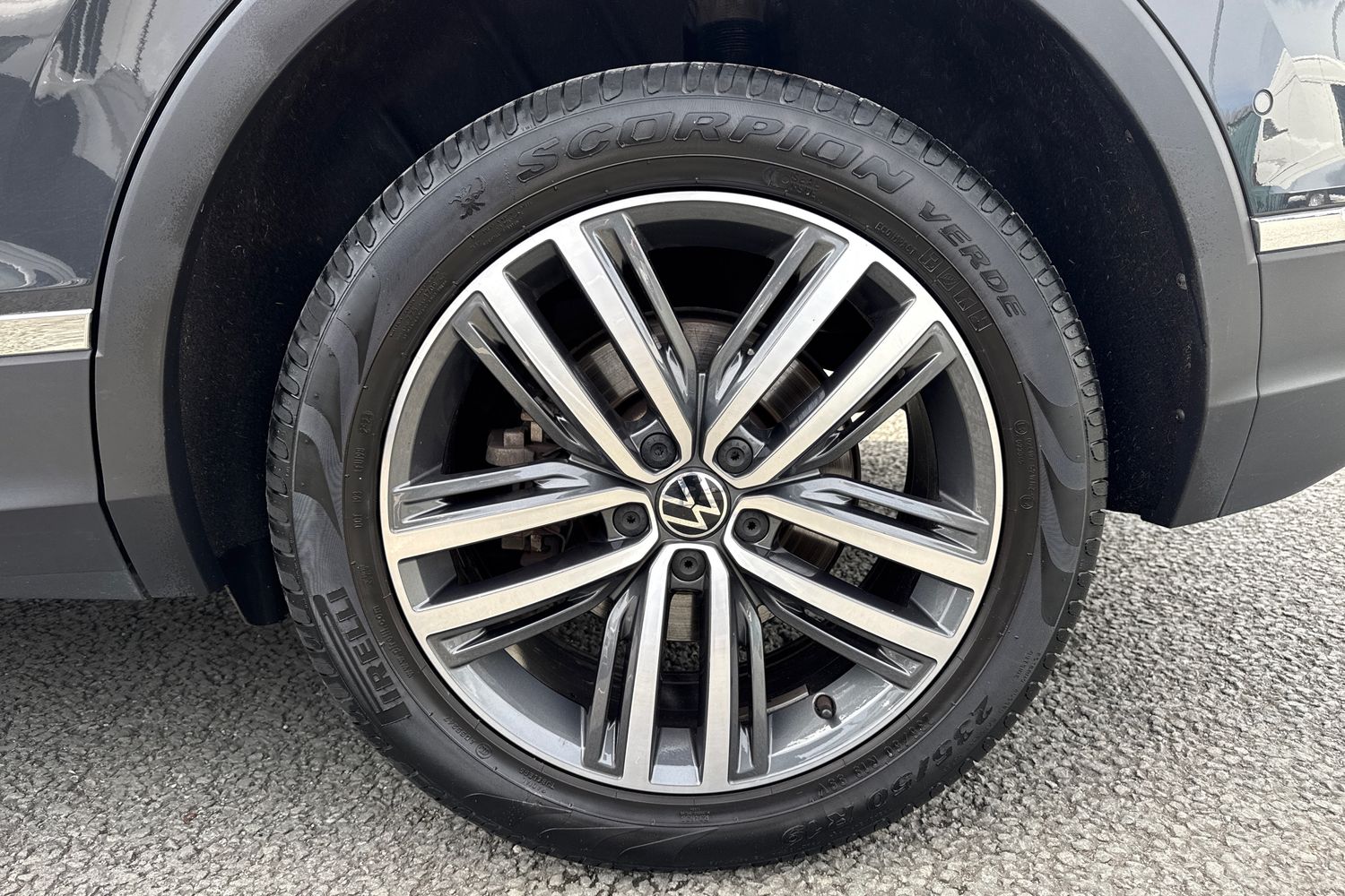 Used Volkswagen Tiguan 2024 for sale - 78209451: Photo 11