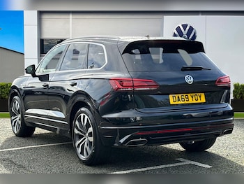 Used Volkswagen Touareg 2019 for sale - 76453542: Photo