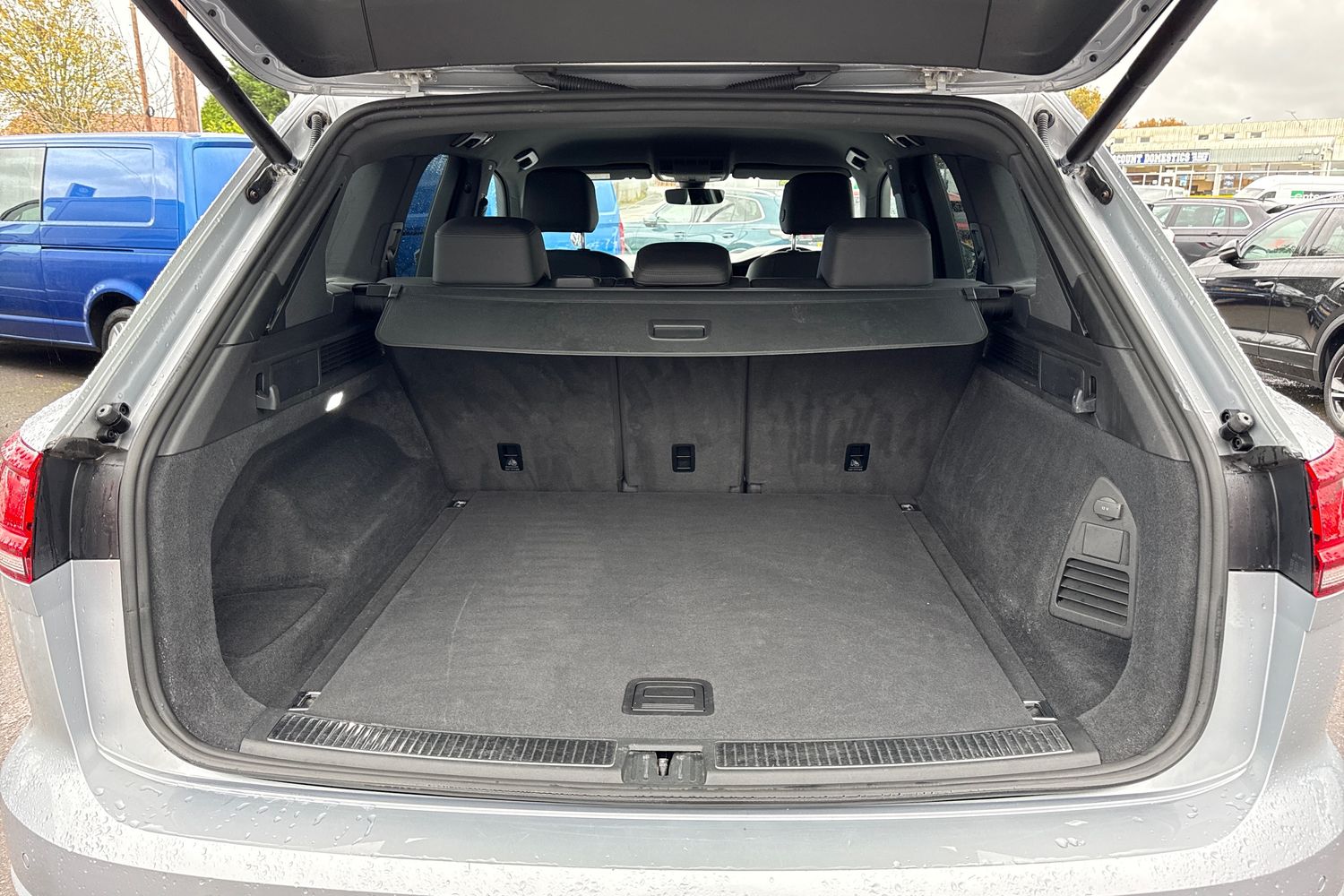 Used Volkswagen Touareg 2019 for sale - 76553378: Photo 10