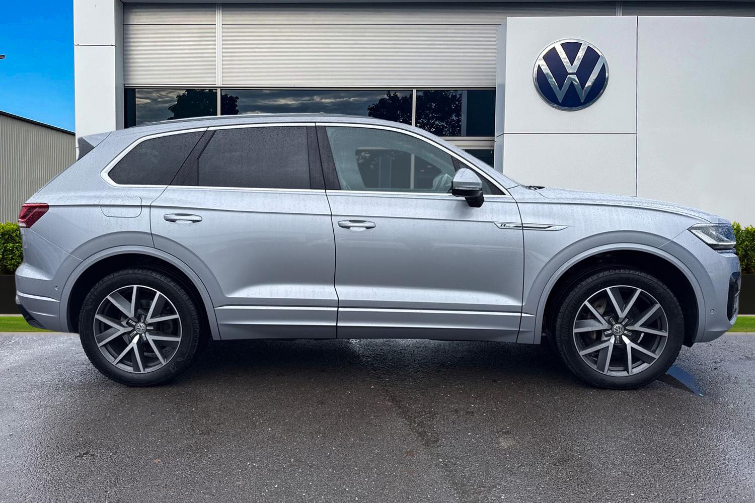 Used Volkswagen Touareg 2019 for sale - 76553378: Photo 3