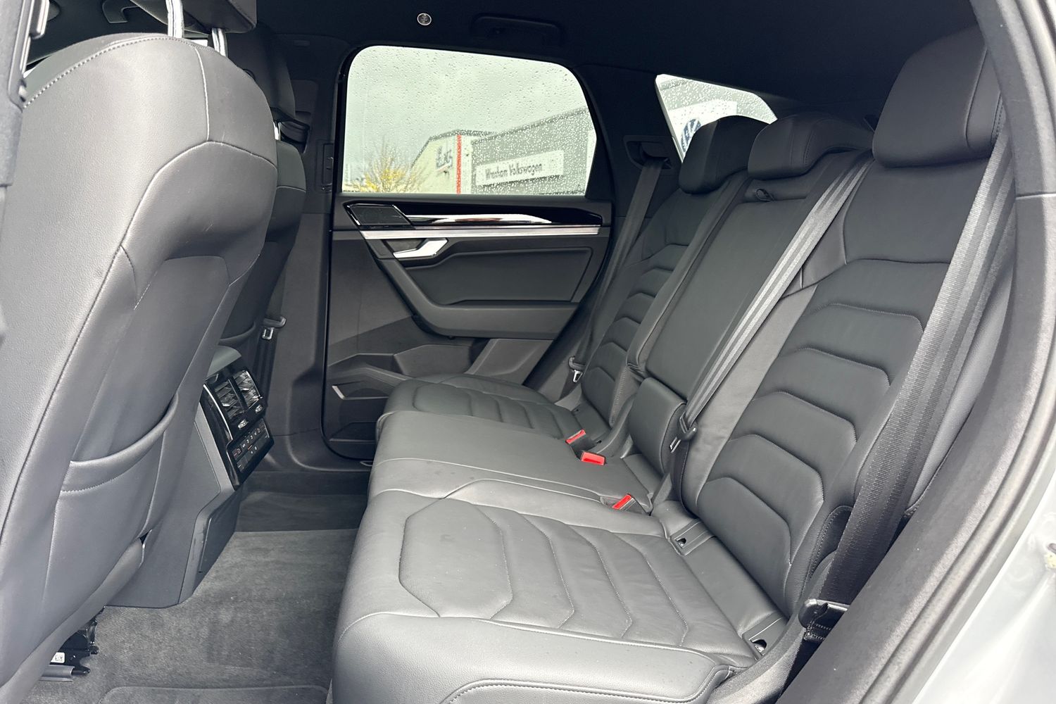 Used Volkswagen Touareg 2019 for sale - 76553378: Photo 36