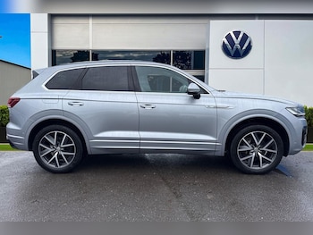 Used Volkswagen Touareg 2019 for sale - 76553378: Photo