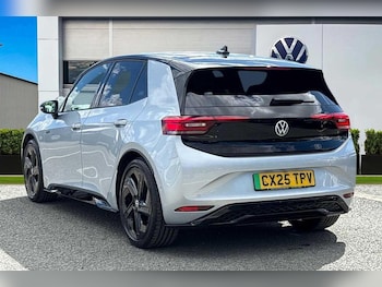 Used Volkswagen ID.3 2025 for sale - 76330826: Photo 3