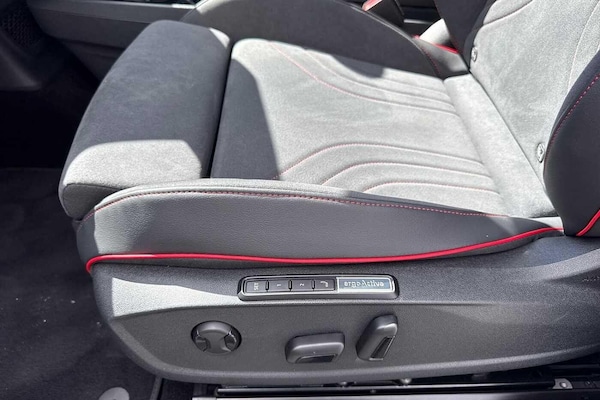 Used Volkswagen ID.3 2025 for sale - 76330826: Photo 40