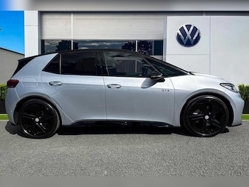 Used Volkswagen ID.3 2025 for sale - 76330826: Photo 4