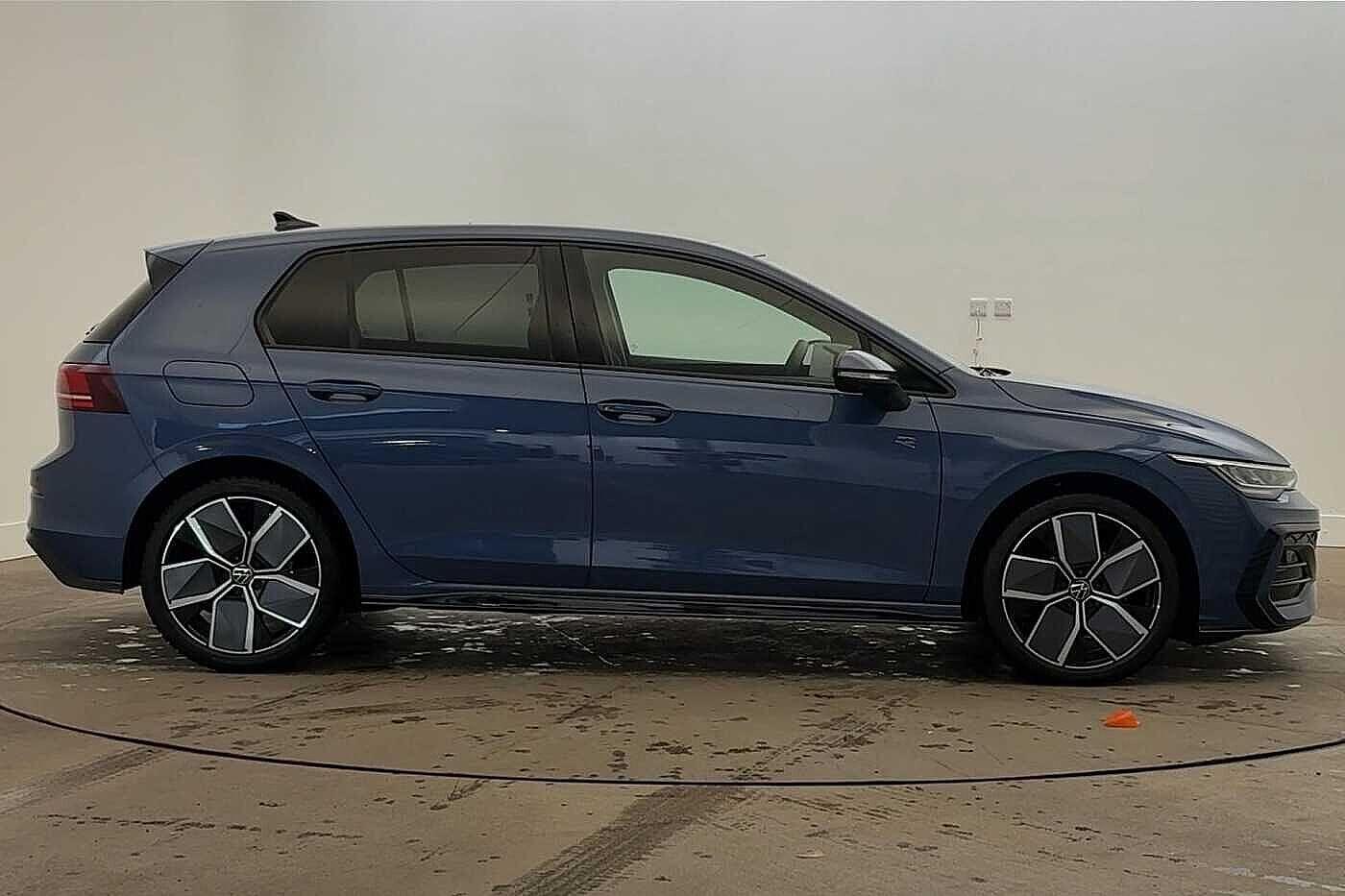 Used Volkswagen Golf 2025 for sale - 76629987: Photo 4