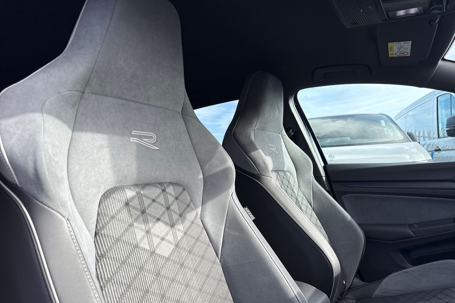 Used Volkswagen Golf 2023 for sale - 77733664: Photo 24