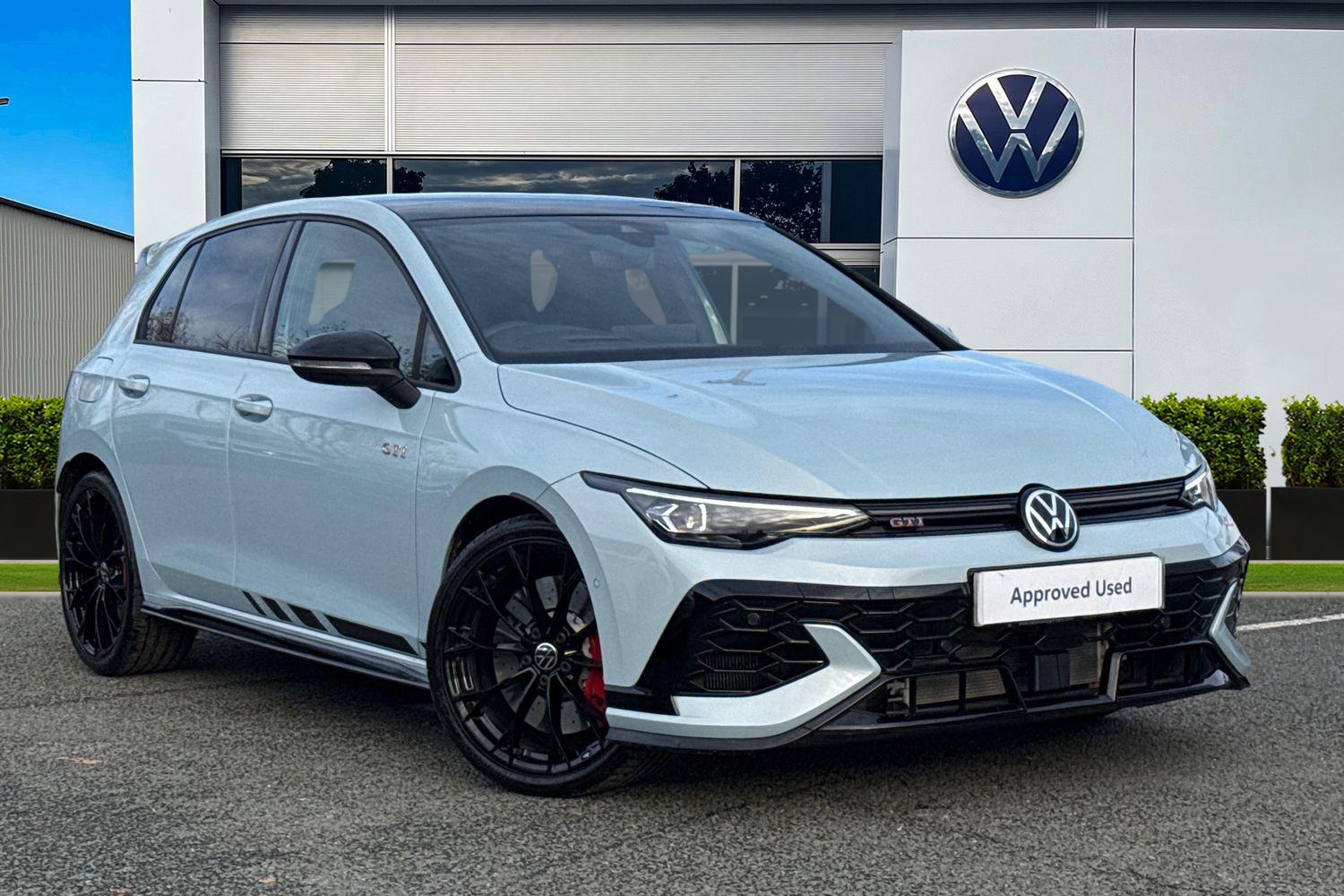 Used Volkswagen Golf 2025 for sale - 76909384: Photo 1