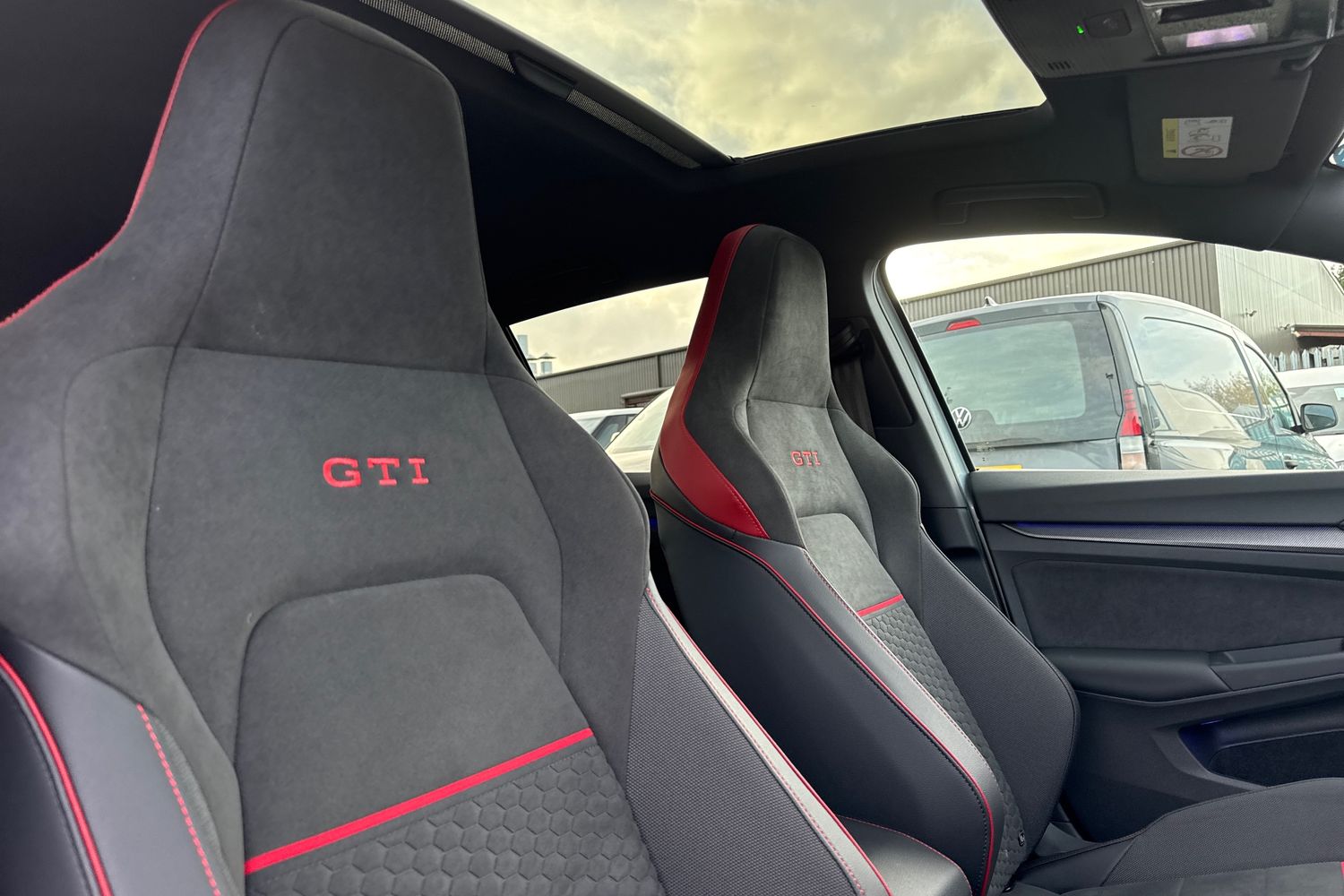 Used Volkswagen Golf 2025 for sale - 76909384: Photo 23