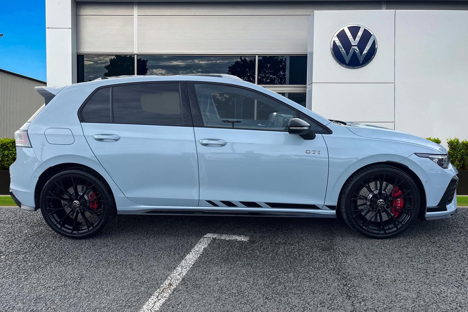 Used Volkswagen Golf 2025 for sale - 76909384: Photo 3