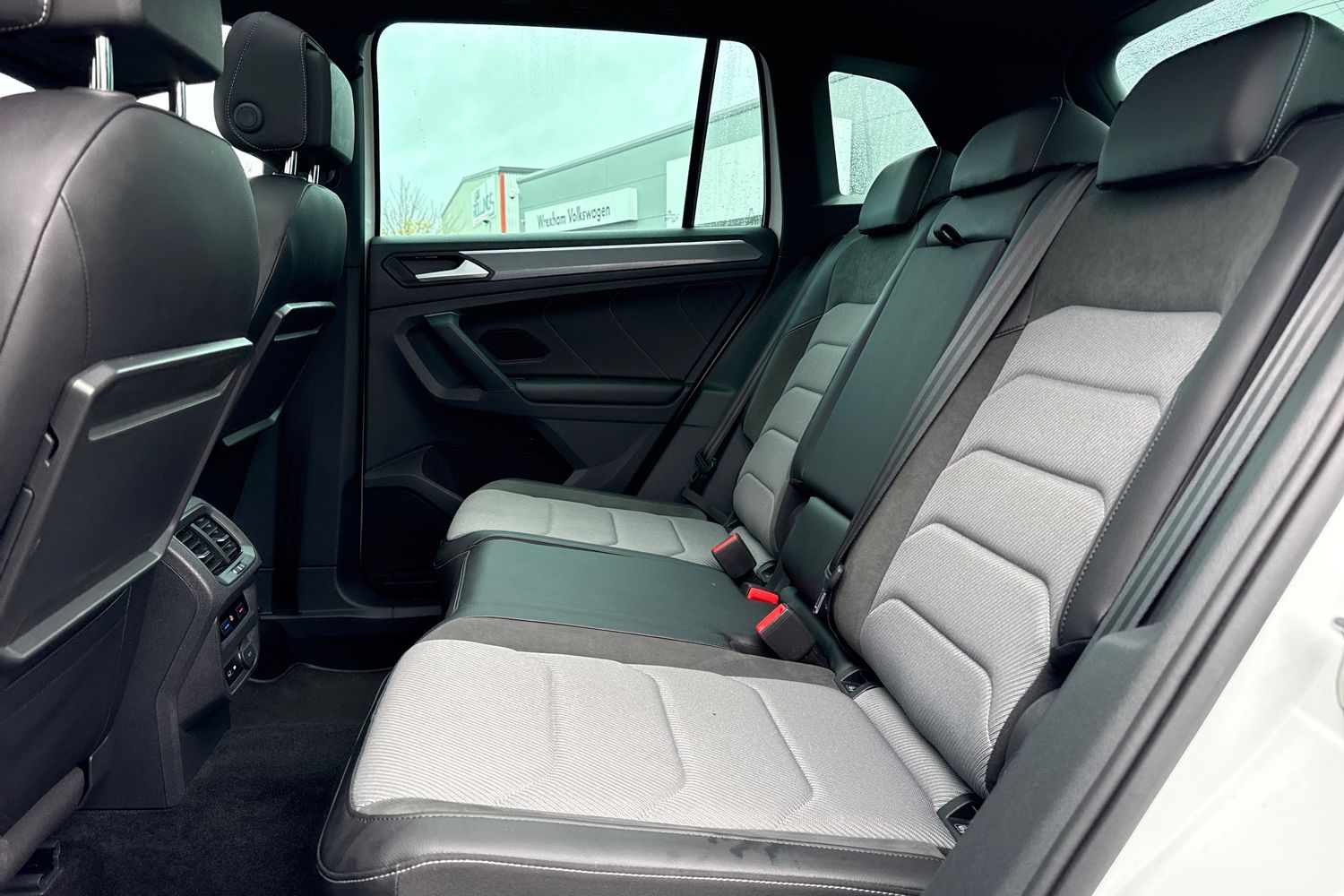 Used Volkswagen Tiguan 2019 for sale - 76546142: Photo 36