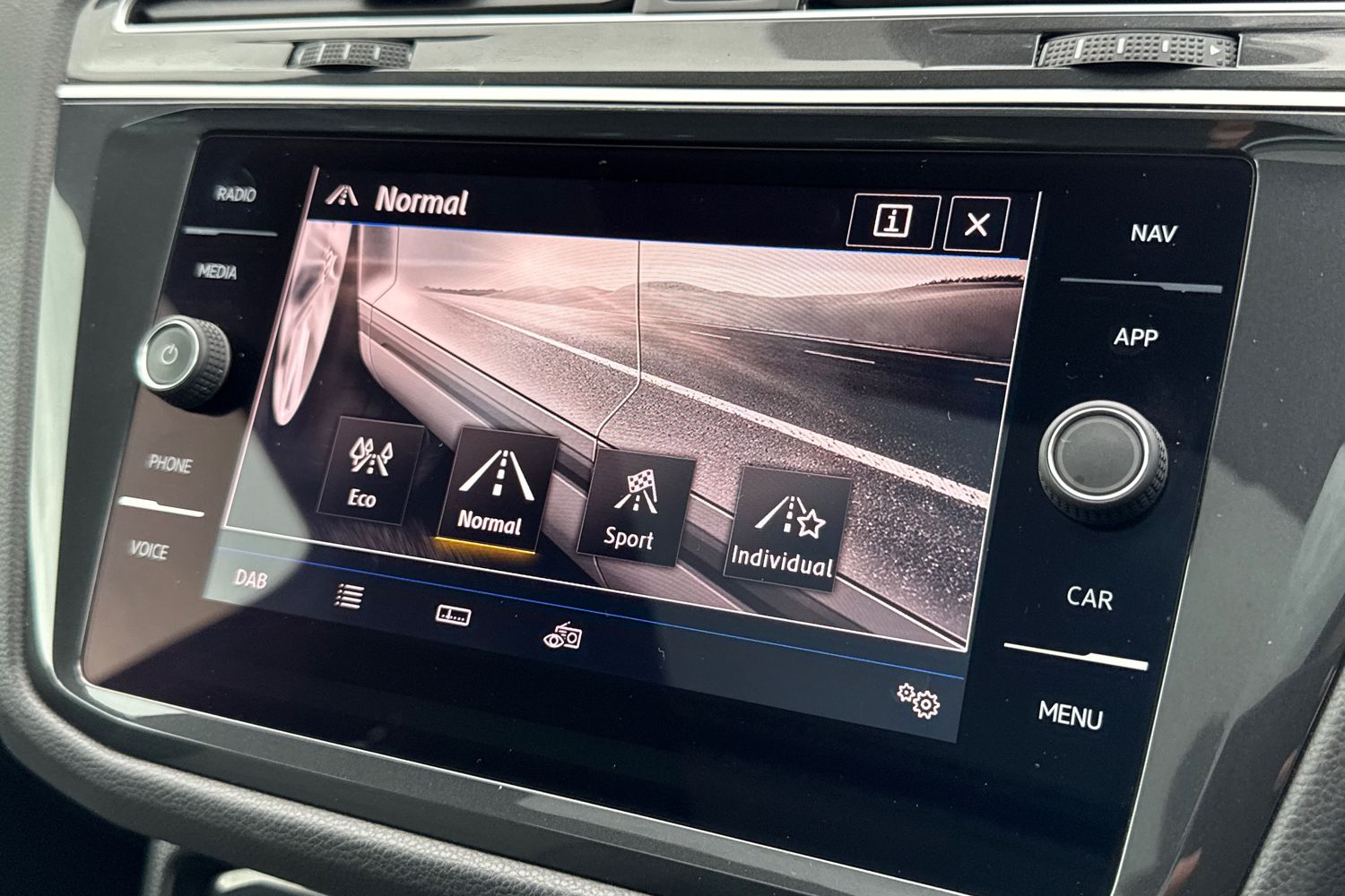 Used Volkswagen Tiguan 2019 for sale - 76546142: Photo 51