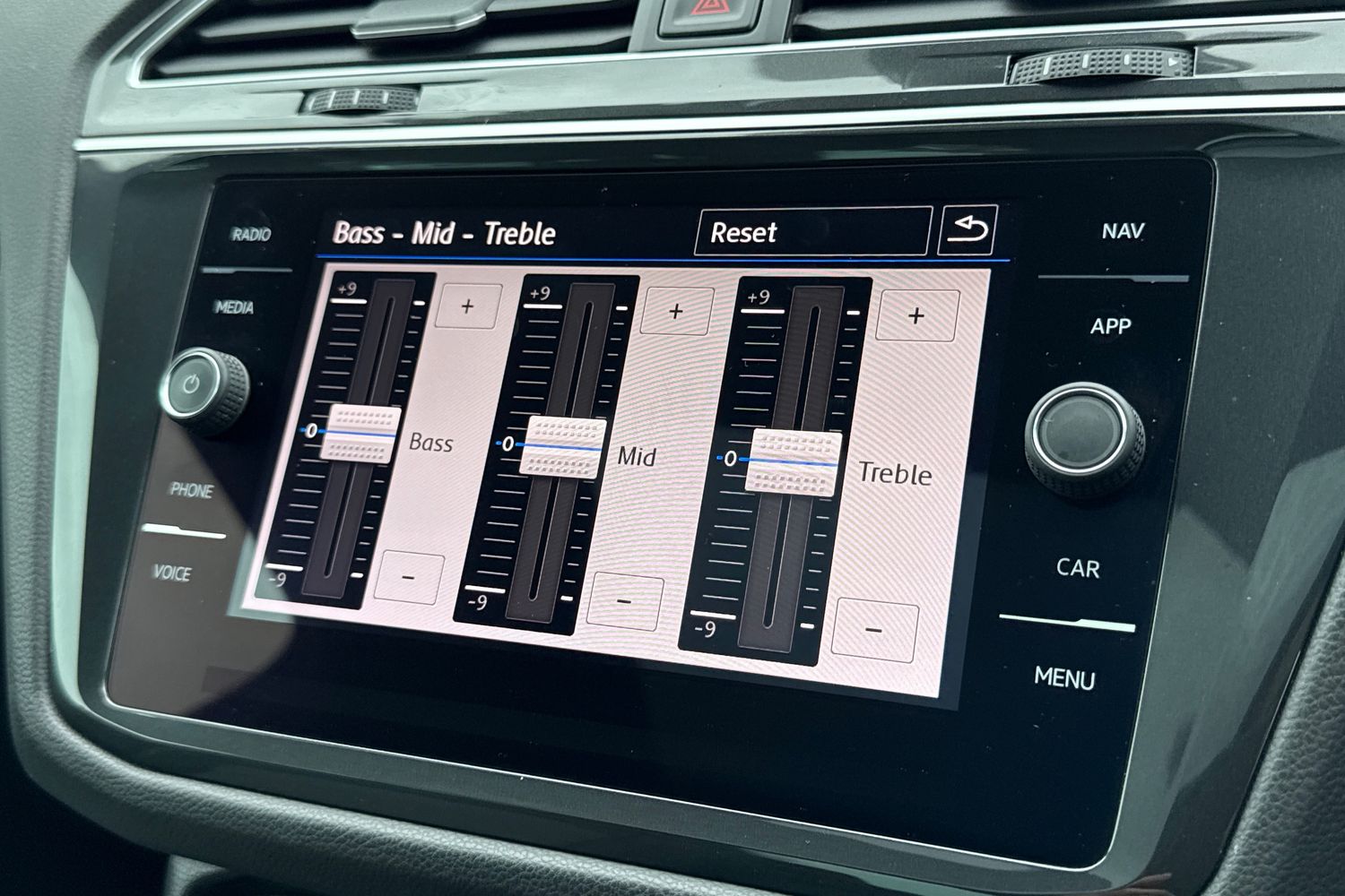 Used Volkswagen Tiguan 2019 for sale - 76546142: Photo 61