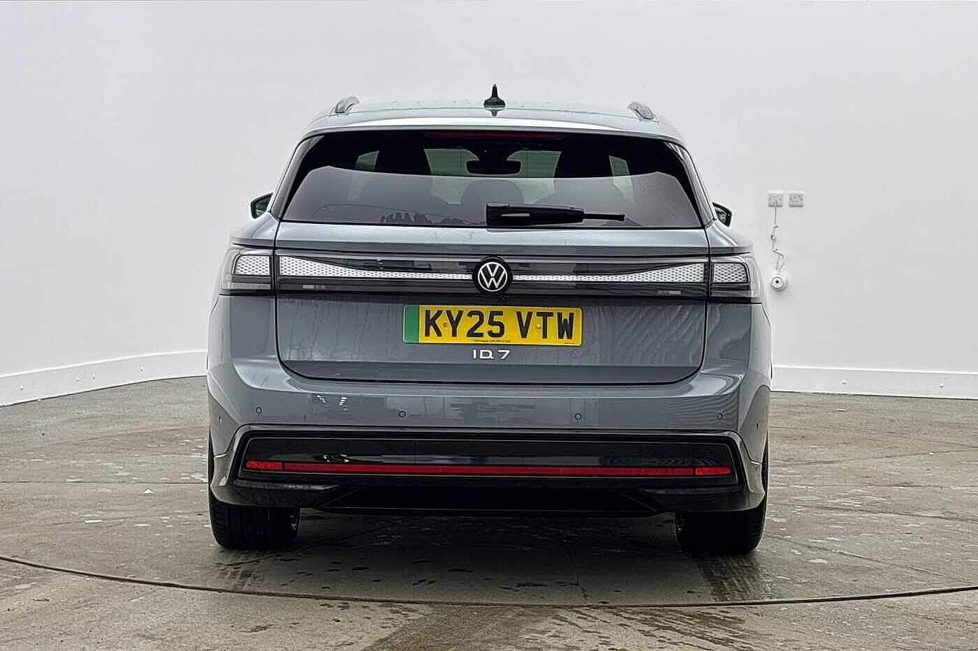 Used Volkswagen ID.7 2025 for sale - 77849362: Photo 9