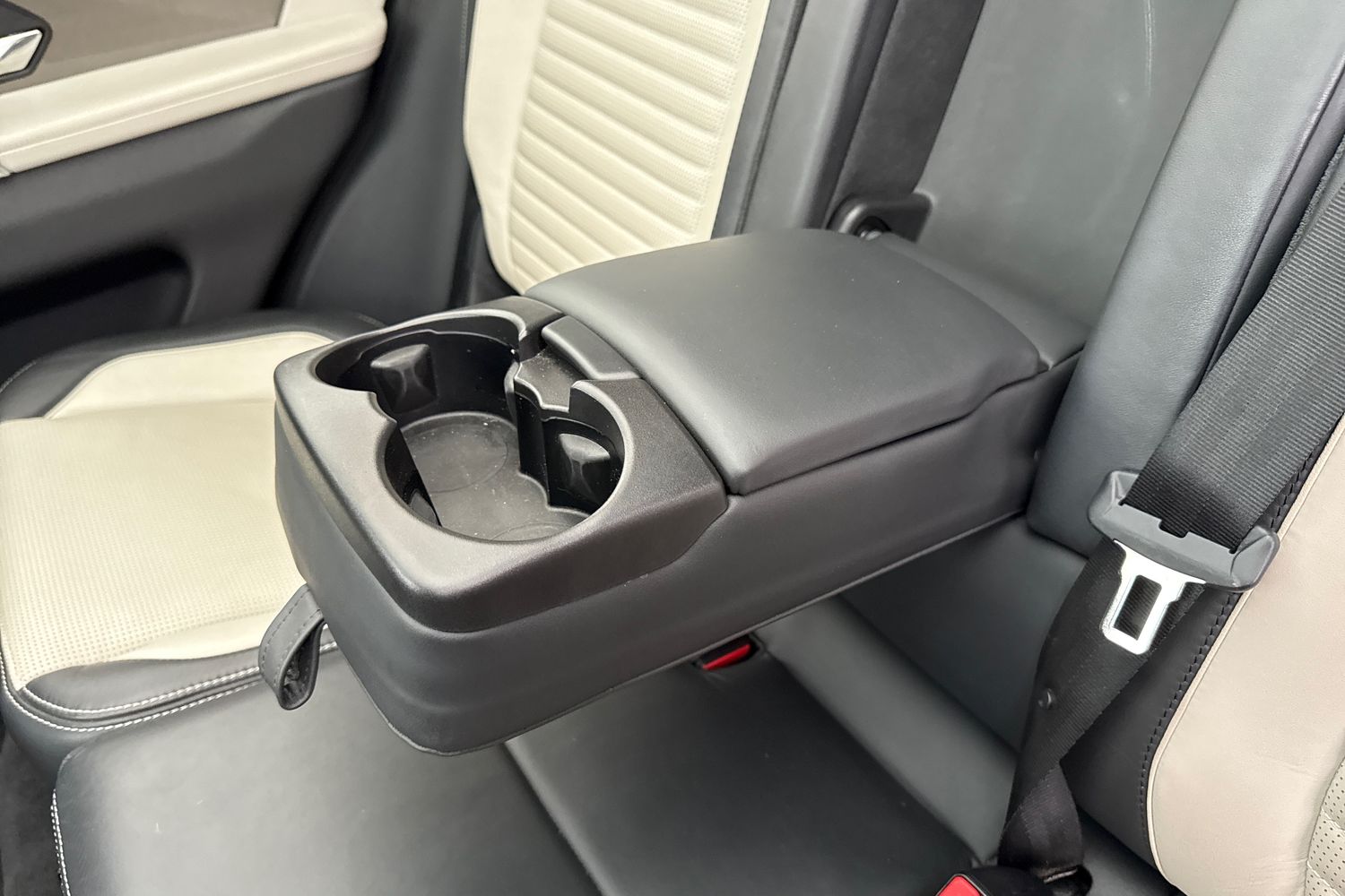 Used Land Rover Discovery Sport 2020 for sale - 76820140: Photo 37