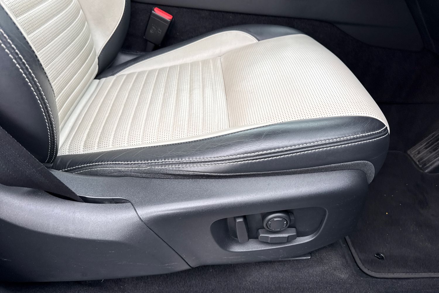 Used Land Rover Discovery Sport 2020 for sale - 76820140: Photo 41