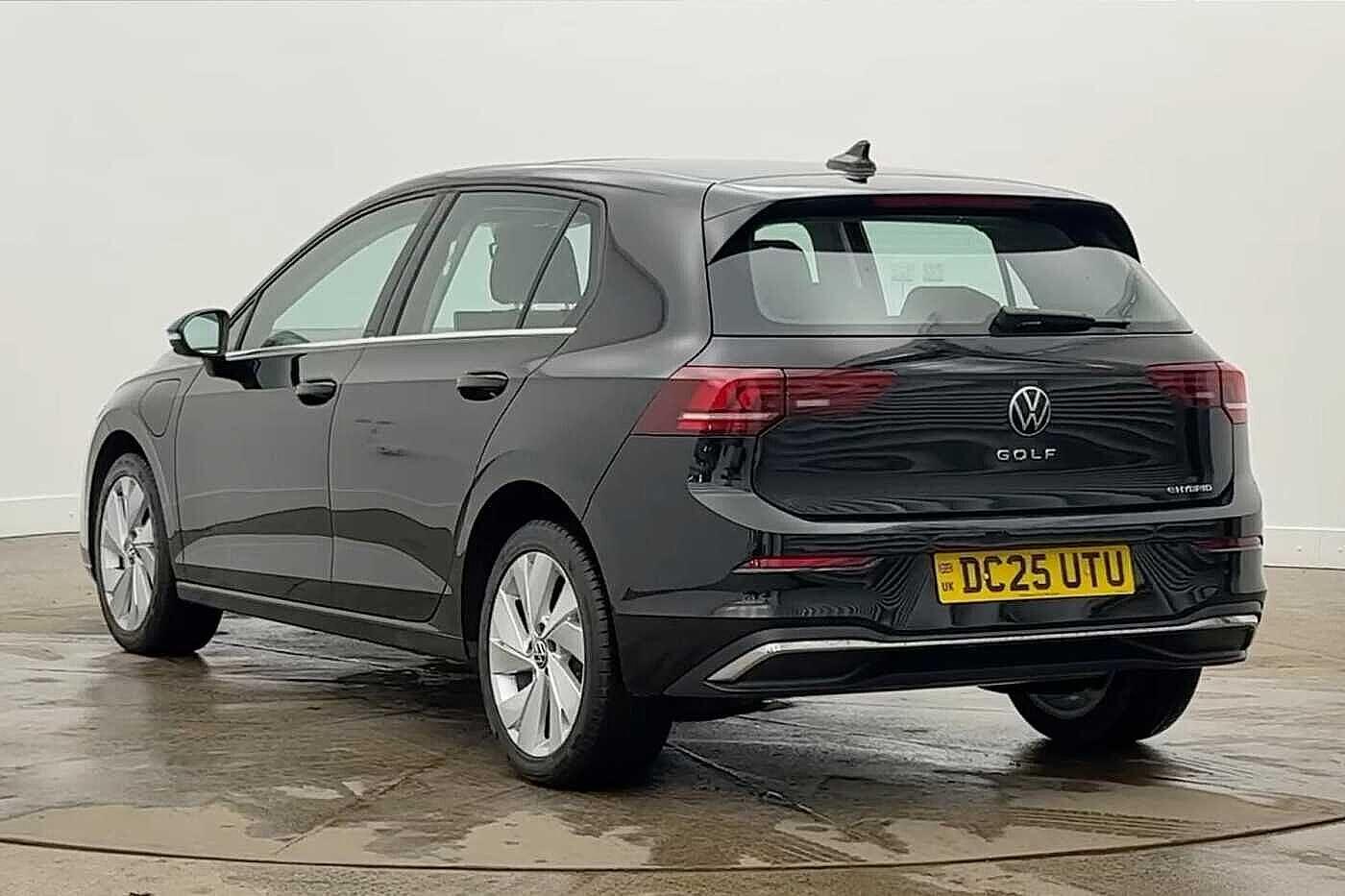 Used Volkswagen Golf 2025 for sale - 77963308: Photo 3