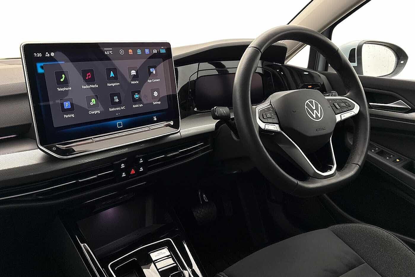 Used Volkswagen Golf 2025 for sale - 76934314: Photo 2