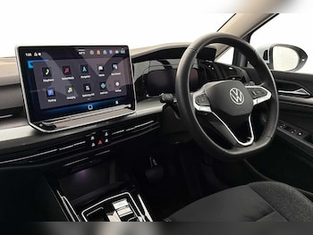 Used Volkswagen Golf 2025 for sale - 76934314: Photo