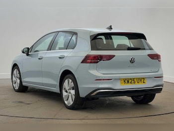 Used Volkswagen Golf 2025 for sale - 76934314: Photo
